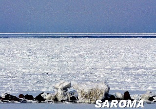 オホーツク海は流氷が接岸し、サロマ湖は結氷。